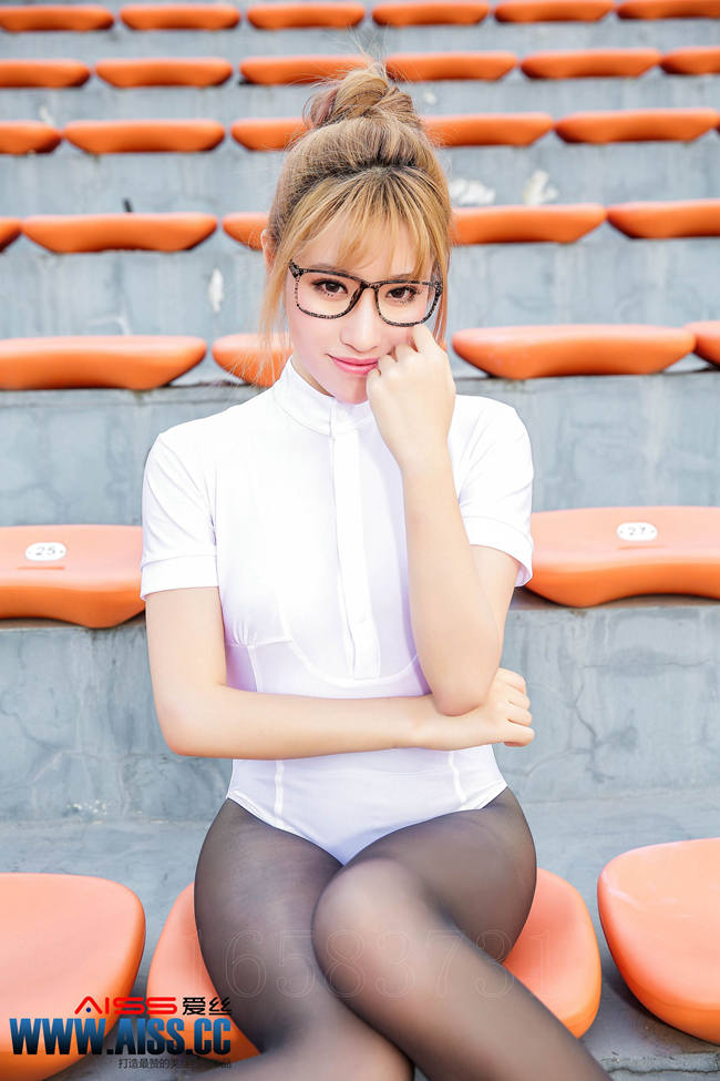 [AISS爱丝] 何冉 F5026