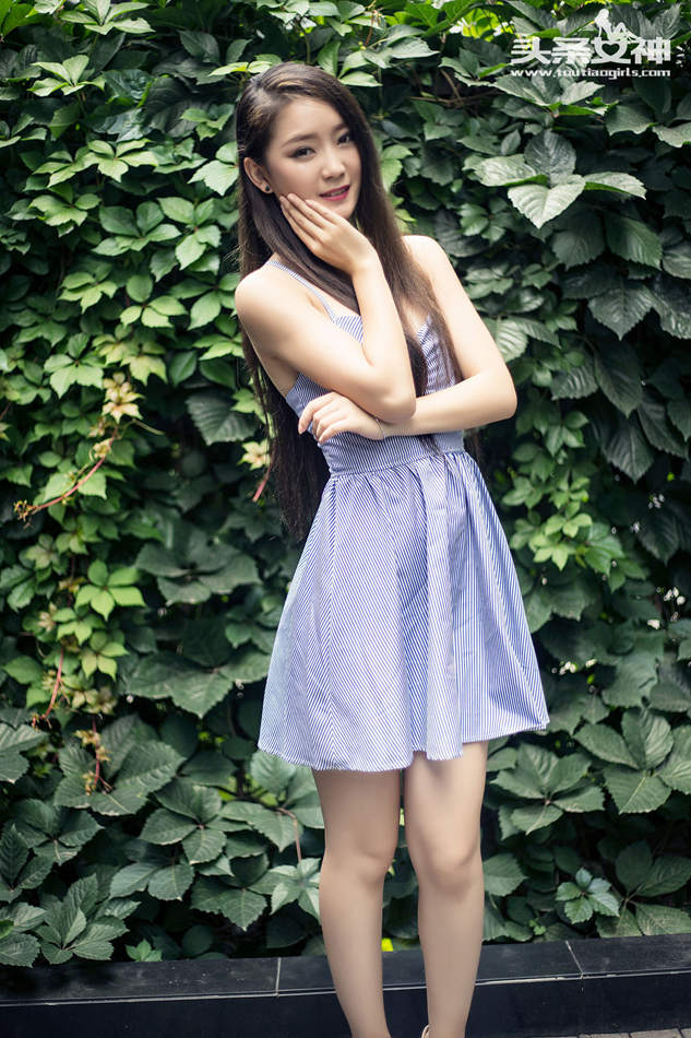 [头条女神] 小雅