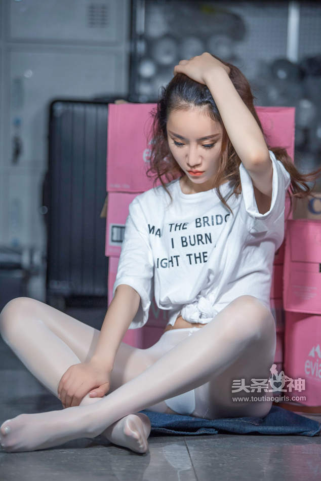 [头条女神] 樊安妮