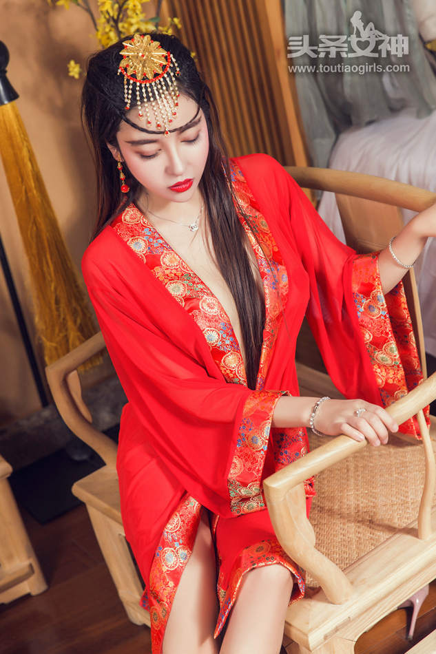 [头条女神] 李梓熙