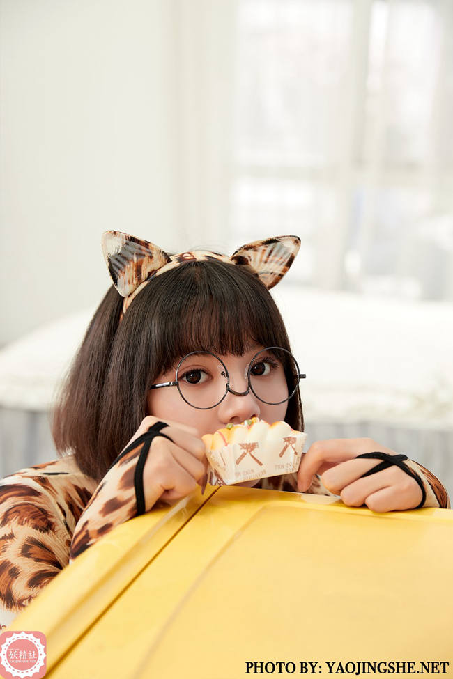 [妖精社]《猫女》 唐飞飞